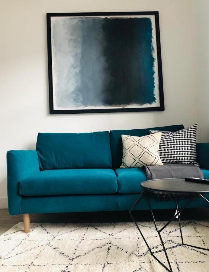 See Our Amazing Score At The Kepties - 5 X Luxurious Serviced Apartments - With Gardens - Fully Equipped - Free Parking - By Orion Short Stays - See Our Other Individual Listings --- This Is For Brand Awareness Only --- 아브로스 외부 사진