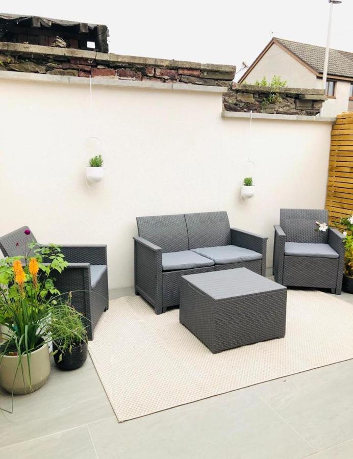 See Our Amazing Score At The Kepties - 5 X Luxurious Serviced Apartments - With Gardens - Fully Equipped - Free Parking - By Orion Short Stays - See Our Other Individual Listings --- This Is For Brand Awareness Only --- 아브로스 외부 사진
